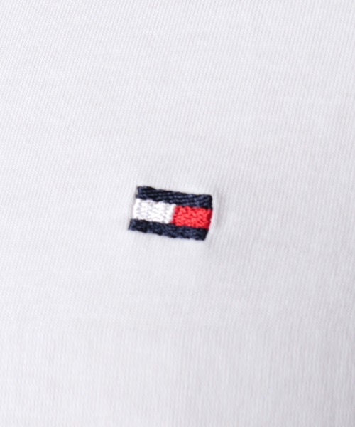 TOMMY HILFIGER（トミーヒルフィガー）の「TOMMY HILFIGER トミーヒルフィガー ワンポイントロゴ クルーネック 半袖カットソー Tシャツ（Tシャツ/カットソー・メンズ・ホワイト/ブラック/グレー/ネイビー/レッド・S/M/L/XL）」の17枚目の写真
