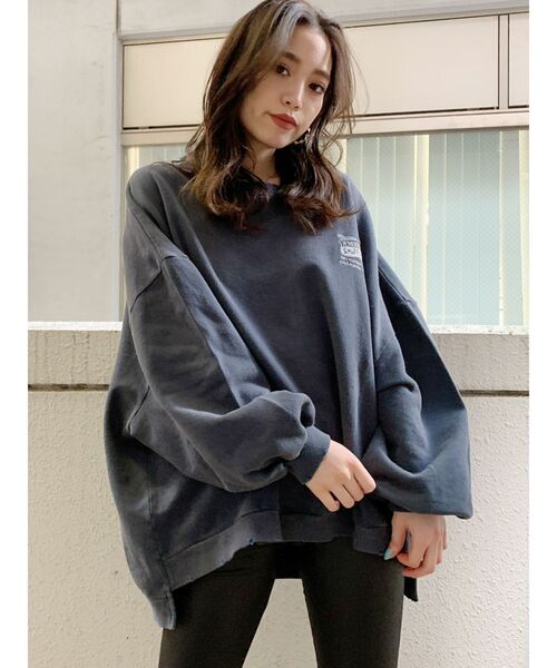 GYDA(ジェイダ)の「RoyalPalmsスウェットドルマンTOPS(スウェット・レディース・ベージュ/ネイビー/オフホワイト/カーキ/ピンク/オレンジ/マスタード・FREE)」の8枚目の写真