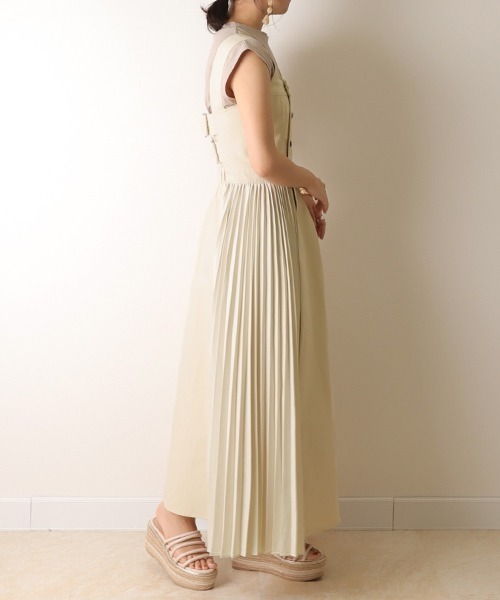 RANDA（ランダ）の「プリーツコルセットワンピース（ワンピース・レディース・ベージュ/インディゴブルー/クリーム・1/0）」の14枚目の写真