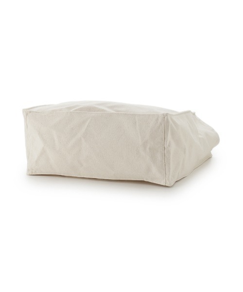 emmi（エミ）の「【emmi yoga】撥水ロゴトートBag（トートバッグ・レディース・ベージュ/オフホワイト/ブラック/グレー・FREE）」の7枚目の写真