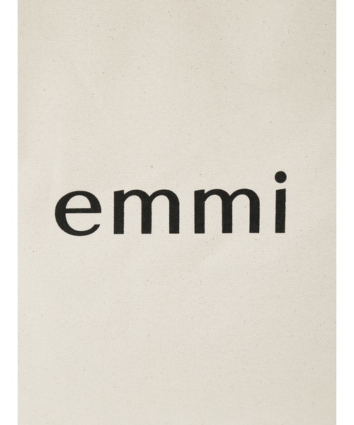 emmi（エミ）の「【emmi yoga】撥水ロゴトートBag（トートバッグ・レディース・ベージュ/オフホワイト/ブラック/グレー・FREE）」の10枚目の写真