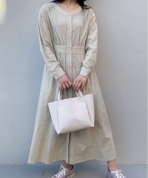 Lugnoncure（ルノンキュール）の「リーフ刺繍ワンピース（ワンピース・レディース・オフホワイト/キナリ/チャコール・ﾌﾘ-）」の3枚目の写真