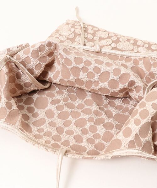 Te chichi（テチチ）の「フクレジャカードバック小（エコバッグ/サブバッグ・レディース・ブラック/ベージュ・ﾌﾘ-）」の5枚目の写真