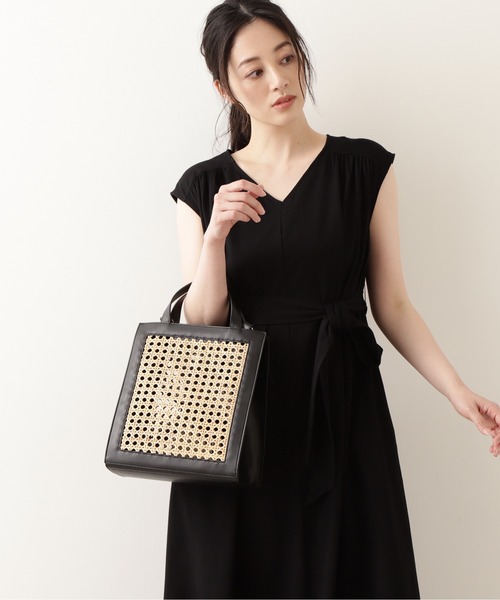 NATURAL BEAUTY BASIC（ナチュラルビューティーベーシック）の「バンブーバスケットコンビトート（トートバッグ・レディース・ブラック/ベージュ・ﾌﾘ-）」の3枚目の写真