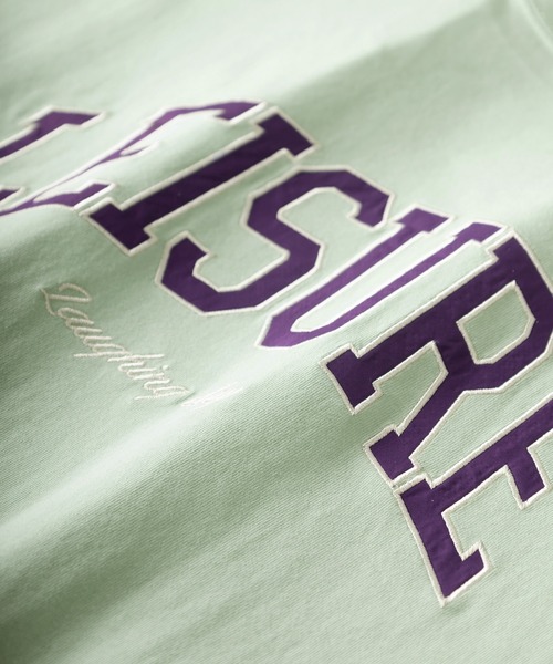 SlashDate(スラッシュデイト)の「カレッジロゴ刺繍プリント半袖Tシャツ/アーチロゴ/オーバーサイズ/ユニセックス/LEISURE(Tシャツ/カットソー・レディース・ブラック/ミント/ダークブルー/グレイッシュベージュ・M/L/XL)」の10枚目の写真