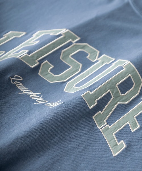 SlashDate(スラッシュデイト)の「カレッジロゴ刺繍プリント半袖Tシャツ/アーチロゴ/オーバーサイズ/ユニセックス/LEISURE(Tシャツ/カットソー・レディース・ブラック/ミント/ダークブルー/グレイッシュベージュ・M/L/XL)」の7枚目の写真