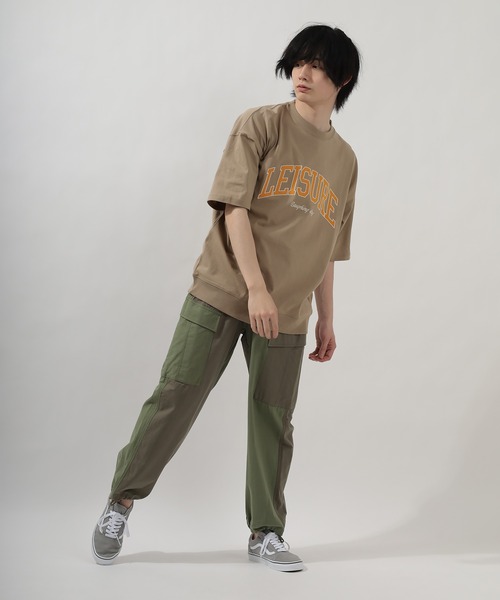 SlashDate(スラッシュデイト)の「カレッジロゴ刺繍プリント半袖Tシャツ/アーチロゴ/オーバーサイズ/ユニセックス/LEISURE(Tシャツ/カットソー・レディース・ブラック/ミント/ダークブルー/グレイッシュベージュ・M/L/XL)」の9枚目の写真