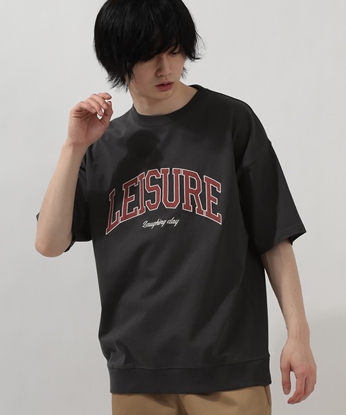 SlashDate(スラッシュデイト)の「カレッジロゴ刺繍プリント半袖Tシャツ/アーチロゴ/オーバーサイズ/ユニセックス/LEISURE(Tシャツ/カットソー・レディース・ブラック/ミント/ダークブルー/グレイッシュベージュ・M/L/XL)」の16枚目の写真
