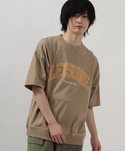 SlashDate(スラッシュデイト)の「カレッジロゴ刺繍プリント半袖Tシャツ/アーチロゴ/オーバーサイズ/ユニセックス/LEISURE(Tシャツ/カットソー・レディース・ブラック/ミント/ダークブルー/グレイッシュベージュ・M/L/XL)」の17枚目の写真