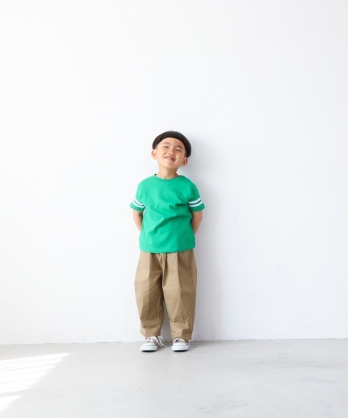 LOWRYS FARM（ローリーズファーム）の「ＲＡＢＢＩＴフットボールＴ　945566（Tシャツ/カットソー・キッズ・レッド/オフホワイト/グリーン・110cm/100cm）」の4枚目の写真