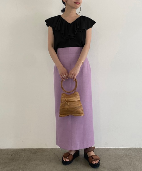 MADEMOISELLE ROPE'(マドモアゼル ロペ)の「【洗える】フリルカラーノースリーブブラウス(シャツ/ブラウス・レディース・ホワイト/ブラック/オリーブ・38)」の4枚目の写真