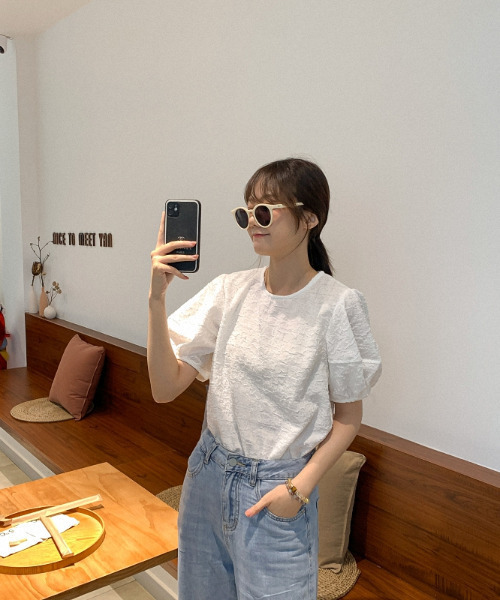 emi+(エミプラス)の「ボリュームスリーブブラウス(シャツ/ブラウス・レディース・ホワイト/イエロー/ブルー・FREE)」の19枚目の写真