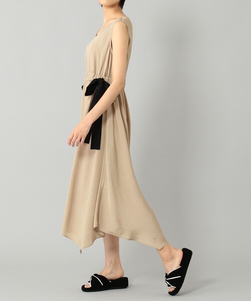 GRACE CONTINENTAL(グレースコンチネンタル)の「【LIFE STYLE WEAR】サテンイージードレス(ワンピース・レディース・ベージュ・36)」の12枚目の写真