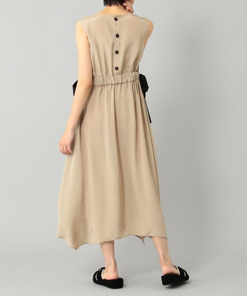 GRACE CONTINENTAL(グレースコンチネンタル)の「【LIFE STYLE WEAR】サテンイージードレス(ワンピース・レディース・ベージュ・36)」の13枚目の写真