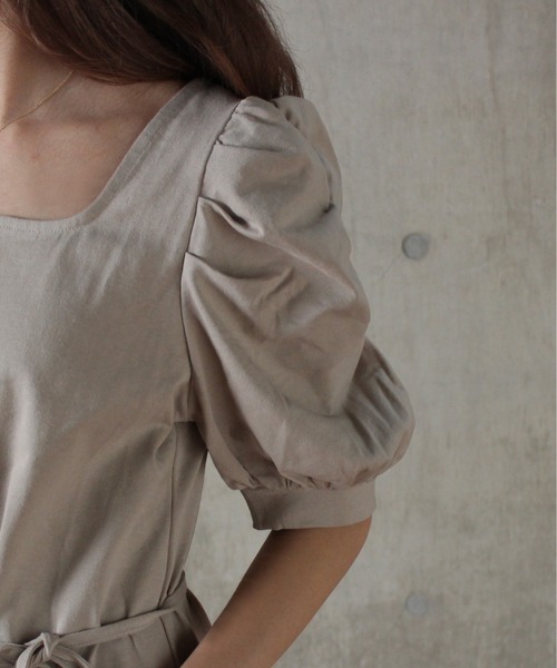 NOMAE(ノーマエ)の「【NOMAE】カットソーギャザースリーブワンピース(ワンピース・レディース・ベージュ/ライトブルー/ブラック/レッド・FREE)」の8枚目の写真