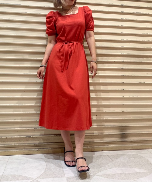 NOMAE(ノーマエ)の「【NOMAE】カットソーギャザースリーブワンピース(ワンピース・レディース・ベージュ/ライトブルー/ブラック/レッド・FREE)」の17枚目の写真