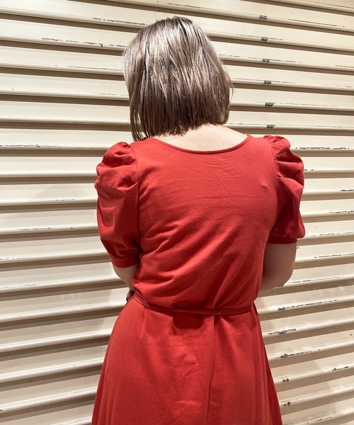 NOMAE(ノーマエ)の「【NOMAE】カットソーギャザースリーブワンピース(ワンピース・レディース・ベージュ/ライトブルー/ブラック/レッド・FREE)」の20枚目の写真