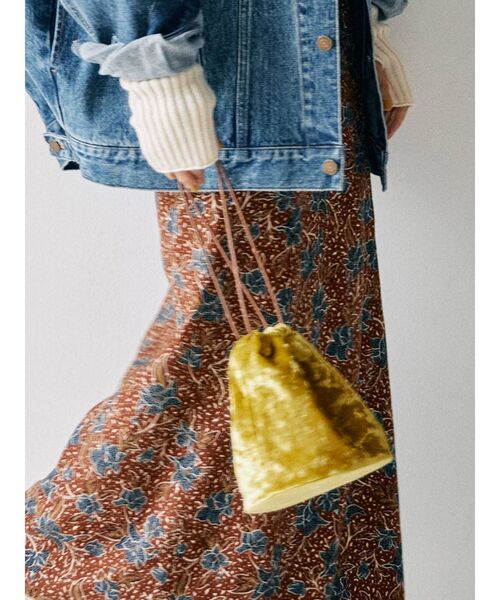 Ungrid（アングリッド）の「ベロア巾着バッグ（ハンドバッグ・レディース・アイボリー/パープル/イエロー・FREE）」の13枚目の写真