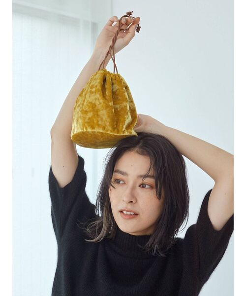 Ungrid（アングリッド）の「ベロア巾着バッグ（ハンドバッグ・レディース・アイボリー/パープル/イエロー・FREE）」の15枚目の写真