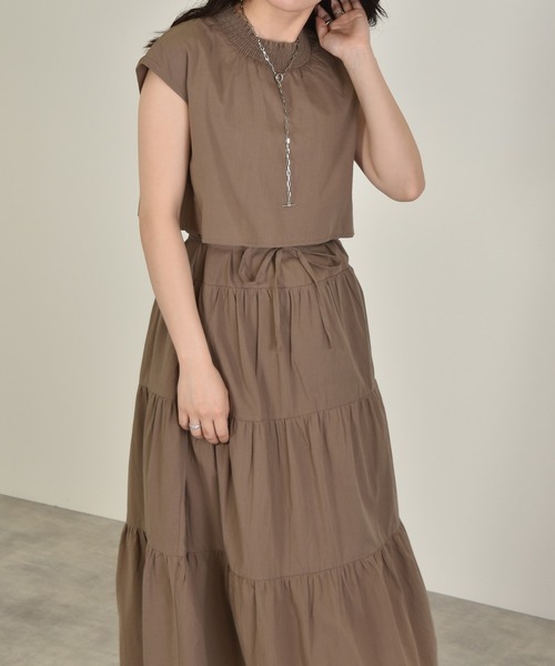 w closet（ダブルクローゼット）の「ティアードドッキングワンピース（ワンピース・レディース・チャコールグレー/ブラック/モカ・FREE）」の20枚目の写真