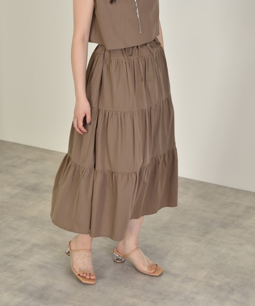 w closet（ダブルクローゼット）の「ティアードドッキングワンピース（ワンピース・レディース・チャコールグレー/ブラック/モカ・FREE）」の21枚目の写真