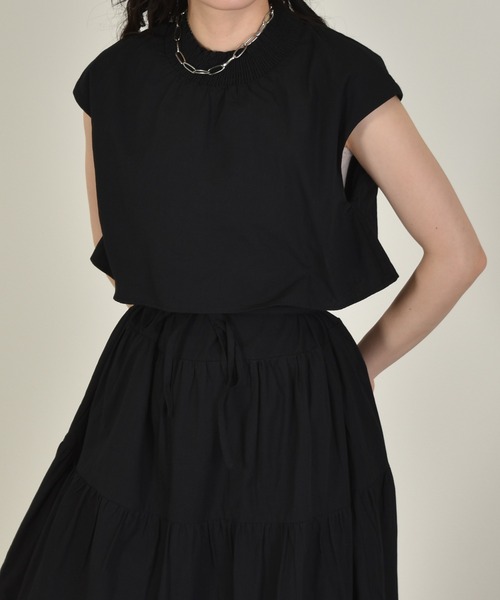 w closet（ダブルクローゼット）の「ティアードドッキングワンピース（ワンピース・レディース・チャコールグレー/ブラック/モカ・FREE）」の6枚目の写真