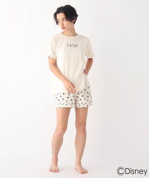 AG by aquagirl(エージーバイアクアガール)の「◆【ミッキー&フレンズ】ワンポイントキャラクターパジャマT 限定アイテム(Tシャツ/カットソー・レディース・オフホワイト/ガンメタ・38)」の5枚目の写真