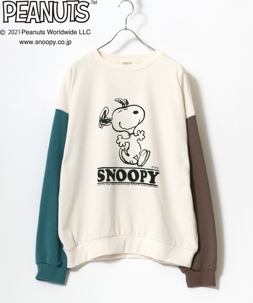 PEANUTS(ピーナッツ)の「SNOOPY PEANUTS/スヌーピーキャラクタープリント スウェットトレーナー(スウェット・レディース・ホワイト/ブラウン/ピンク/ホワイト系その他/ブルーグリーン・M/L)」の2枚目の写真