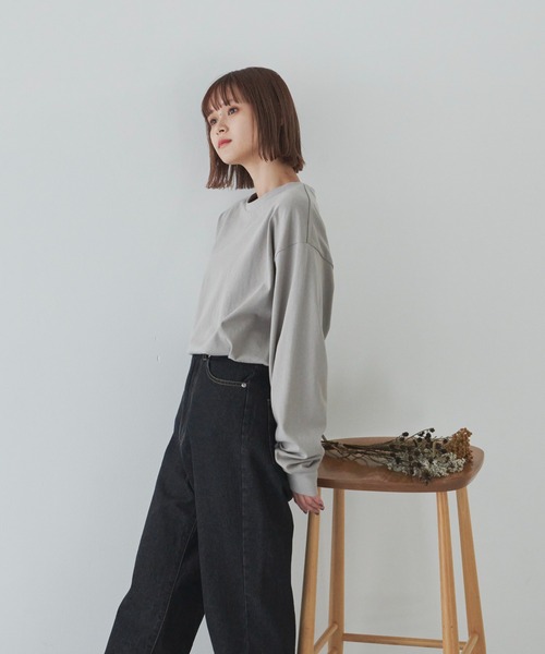 flaner(フラネ)の「ルーズ無地ロンTee【ユニセックス対応】(Tシャツ/カットソー・レディース・ホワイト/ベージュ/グレイッシュベージュ・MEDIUM/LARGE)」の19枚目の写真