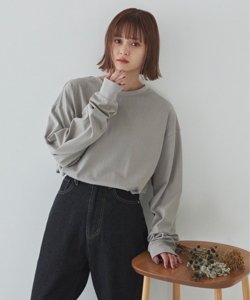 flaner(フラネ)の「ルーズ無地ロンTee【ユニセックス対応】(Tシャツ/カットソー・レディース・ホワイト/ベージュ/グレイッシュベージュ・MEDIUM/LARGE)」の17枚目の写真