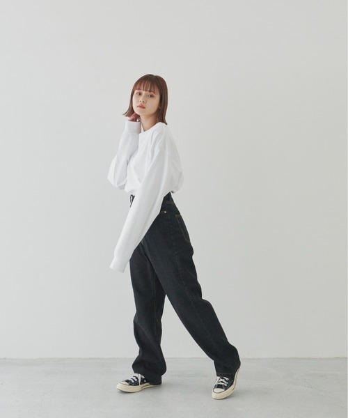 flaner(フラネ)の「ルーズ無地ロンTee【ユニセックス対応】(Tシャツ/カットソー・レディース・ホワイト/ベージュ/グレイッシュベージュ・MEDIUM/LARGE)」の5枚目の写真