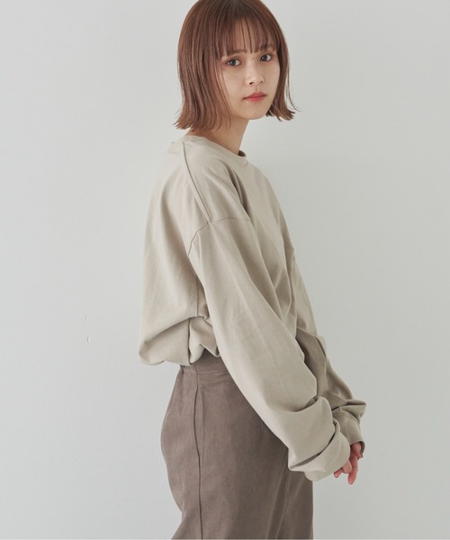 flaner(フラネ)の「ルーズ無地ロンTee【ユニセックス対応】(Tシャツ/カットソー・レディース・ホワイト/ベージュ/グレイッシュベージュ・MEDIUM/LARGE)」の15枚目の写真