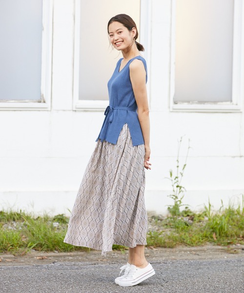 Rewde（ルゥデ）の「リネン混ノースリーブニット（1R14-07184）（ニット/セーター・レディース・ブラック/ベージュ/レンガ/ブルー・M）」の20枚目の写真