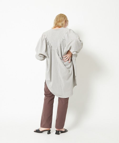 CIAOPANIC（チャオパニック）の「ストライプヨークギャザーシャツ（シャツ/ブラウス・レディース・オフホワイト/カーキ・FREE）」の17枚目の写真