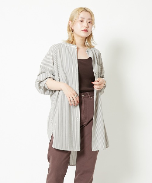 CIAOPANIC（チャオパニック）の「ストライプヨークギャザーシャツ（シャツ/ブラウス・レディース・オフホワイト/カーキ・FREE）」の6枚目の写真