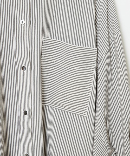 CIAOPANIC（チャオパニック）の「ストライプヨークギャザーシャツ（シャツ/ブラウス・レディース・オフホワイト/カーキ・FREE）」の20枚目の写真