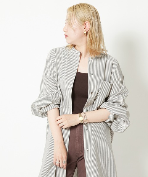 CIAOPANIC（チャオパニック）の「ストライプヨークギャザーシャツ（シャツ/ブラウス・レディース・オフホワイト/カーキ・FREE）」の4枚目の写真