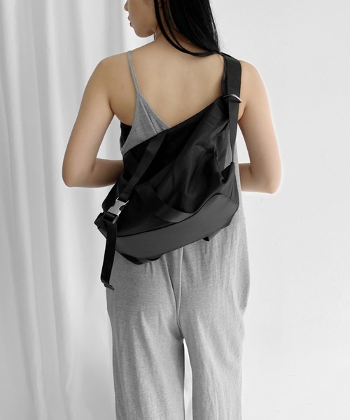 LVEU.（ラブユ.）の「Buckle design bag / バックルデザインバッグ（ショルダーバッグ・レディース・ブラック・FREE）」の11枚目の写真