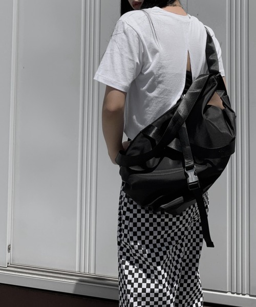 LVEU.（ラブユ.）の「Buckle design bag / バックルデザインバッグ（ショルダーバッグ・レディース・ブラック・FREE）」の17枚目の写真