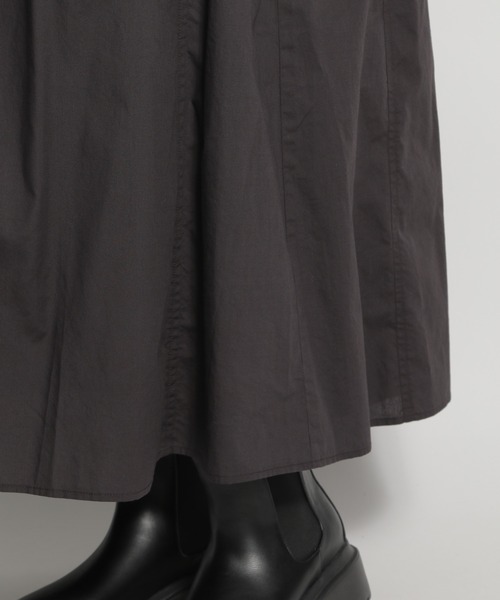 niko and...（ニコアンド）の「高密スタンドカラーマキシシャツワンピース（シャツワンピース・レディース・ブラック/オフホワイト/ブルー/ベージュ・MEDIUM/LARGE）」の17枚目の写真