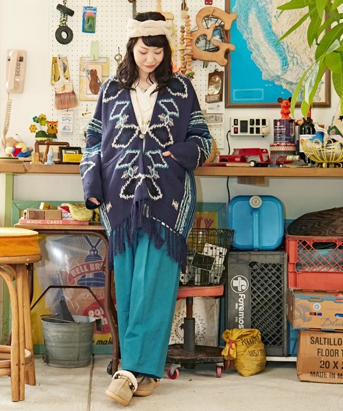 チャイハネ(チャイハネ)の「【チャイハネ】ネイティブ柄ニットフリンジカーディガン(カーディガン/ボレロ・レディース・ベージュ/ネイビー/ブラウン/ターコイズブルー/ブラック・FREE)」の21枚目の写真