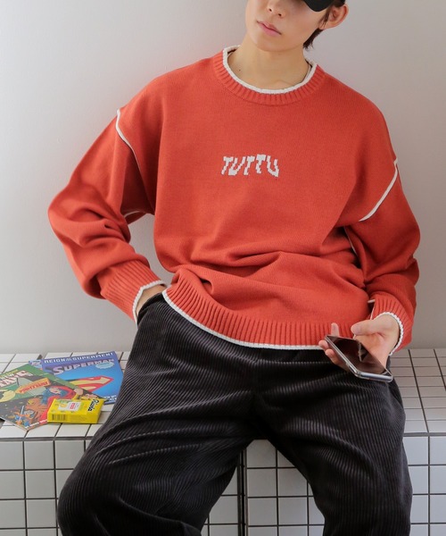 TUTTU（トゥトゥ）の「ルーズシルエットロゴ ニット プルオーバー（ニット/セーター・メンズ・ダークグリーン/ブラウン/オフホワイト/オレンジ/ダークブルー・M/L）」の5枚目の写真