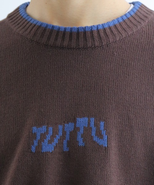 TUTTU（トゥトゥ）の「ルーズシルエットロゴ ニット プルオーバー（ニット/セーター・メンズ・ダークグリーン/ブラウン/オフホワイト/オレンジ/ダークブルー・M/L）」の10枚目の写真