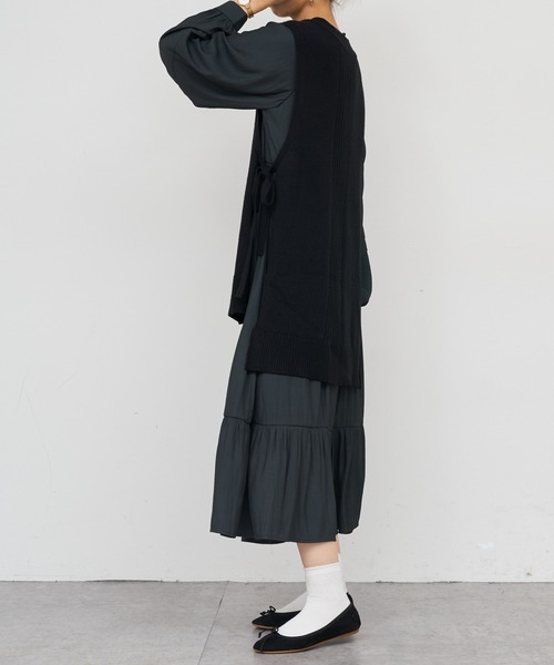 BONbazaar（ボンバザール）の「《2点セット、マルチスタイリング》ニットベスト＆ワンピース（ワンピース・レディース・アイボリー/ブラック/ベージュ・FREE）」の11枚目の写真