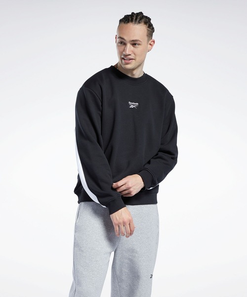 Reebok（リーボック）の「クラシックス バック ベクター クルー スウェットシャツ / Classics Back Vector Crew Sweatshirt（スウェット・メンズ・ブラック/ネイビー・SMALL/MEDIUM/LARGE/X-LARGE/XX-LARGE/XXX-LARGE/X-SMALL）」の6枚目の写真