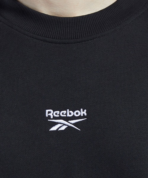 Reebok（リーボック）の「クラシックス バック ベクター クルー スウェットシャツ / Classics Back Vector Crew Sweatshirt（スウェット・メンズ・ブラック/ネイビー・SMALL/MEDIUM/LARGE/X-LARGE/XX-LARGE/XXX-LARGE/X-SMALL）」の5枚目の写真
