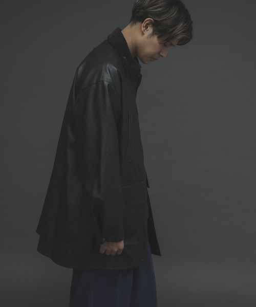 SENSE OF PLACE by URBAN RESEARCH(センスオブプレイスバイアーバンリサーチ)の「フェイクレザーハンティングジャケット(カバーオール・メンズ・ブラック/ブラウン・MEDIUM/LARGE)」の4枚目の写真