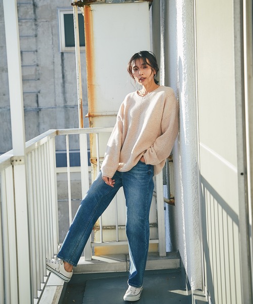 RIVE DROITE（リヴドロワ）の「表情のある編み目が魅力の一枚　ヘリンボンVネックニット（ニット/セーター・レディース・ベージュ/オフホワイト・FREE）」の17枚目の写真