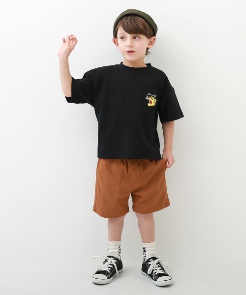 devirock（デビロック）の「BIGシルエットロゴ刺繍Tシャツ（Tシャツ/カットソー・キッズ・ネイビー/イエロー系その他/ダークオリーブ/ブルー系その他/ブラック/ベージュ/オフホワイト/グレー系その他/モカ/ライトカーキ/ライトブラウン/ブラック系その他/ホワイト/グリーン系その他・150cm/120cm/140cm/130cm/100cm/160cm/110cm）」の17枚目の写真