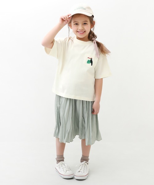 devirock（デビロック）の「BIGシルエットロゴ刺繍Tシャツ（Tシャツ/カットソー・キッズ・ネイビー/イエロー系その他/ダークオリーブ/ブルー系その他/ブラック/ベージュ/オフホワイト/グレー系その他/モカ/ライトカーキ/ライトブラウン/ブラック系その他/ホワイト/グリーン系その他・150cm/120cm/140cm/130cm/100cm/160cm/110cm）」の16枚目の写真